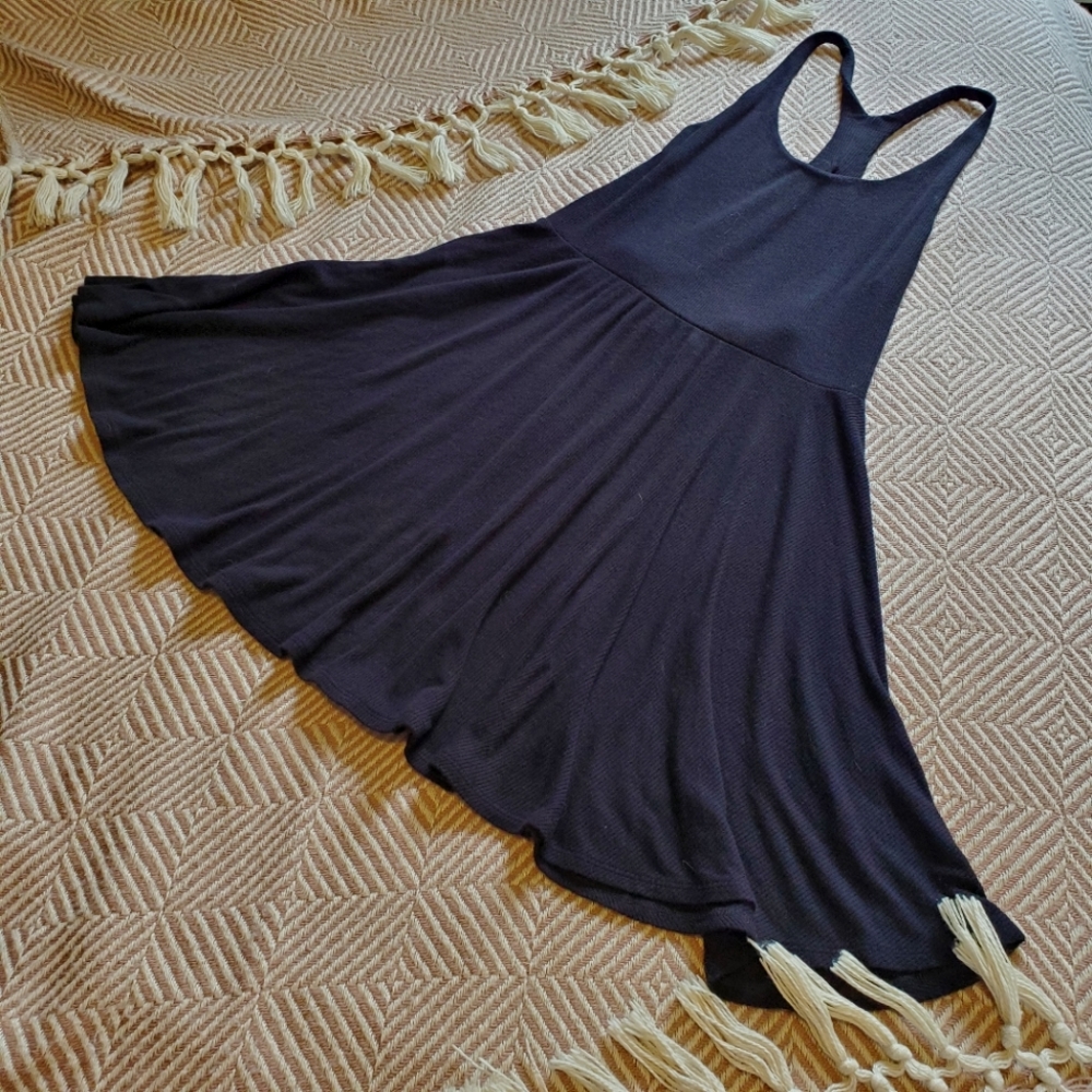 UO - Kimchi Blue Francesca Fit + Flare Dress - Picture 8 of 11
